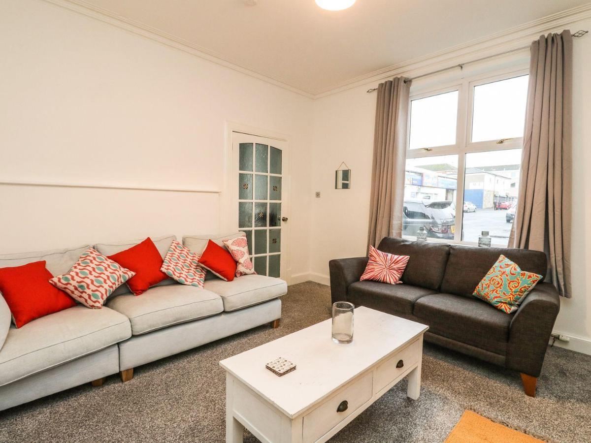 Annielea Is A Cosy 3 Bed Cottage In Helensburgh Luaran gambar